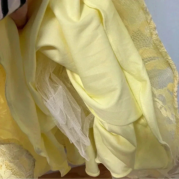 La Femme yellow sheer  lace mermaid gown - Picture 7 of 8